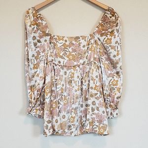 Storia Floral Puff Sleeve and Square Neckline Blouse